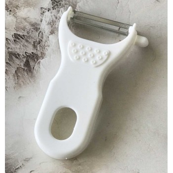 قشارة البطاطس والخضار لون ابيض