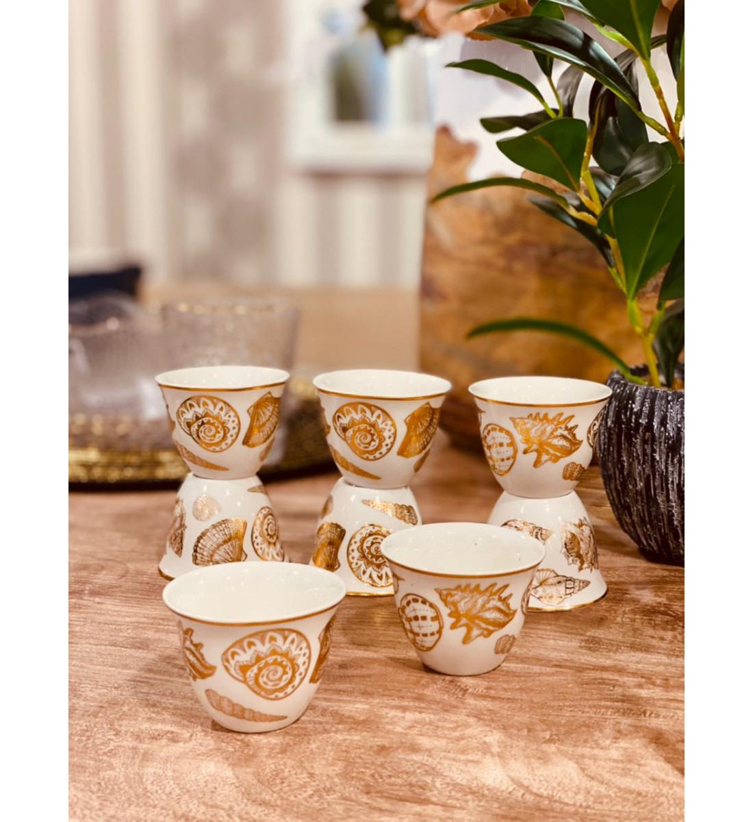 Embossed 12-cup cups set