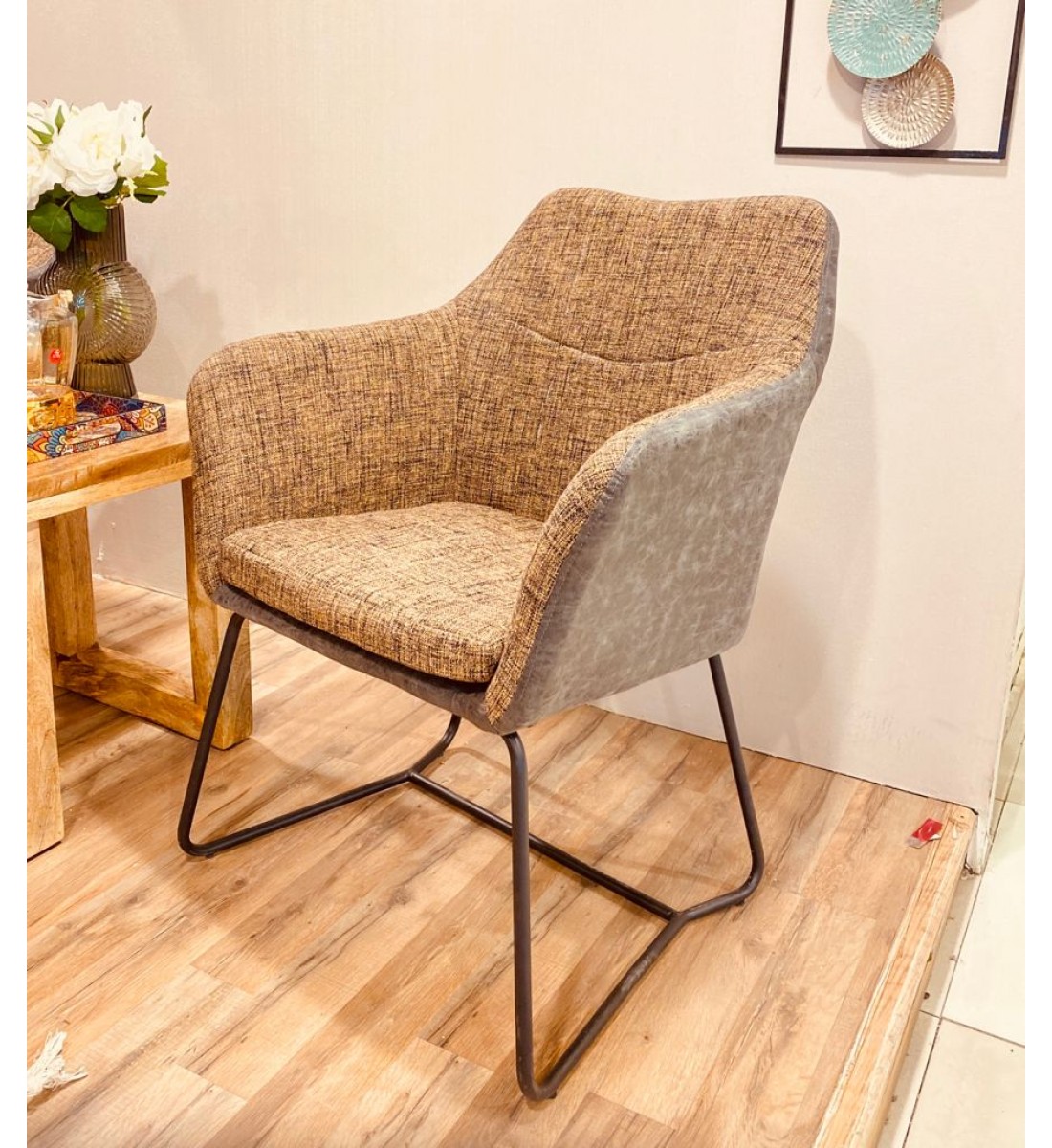 Iron single chair size 63* 90cm