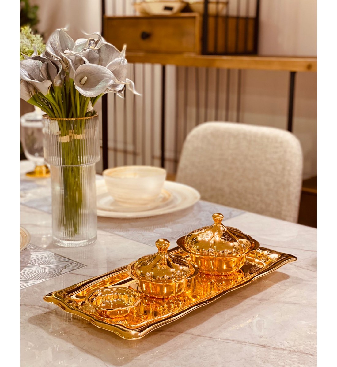 Toufia set to serve with dates rectangular gold / silver color
