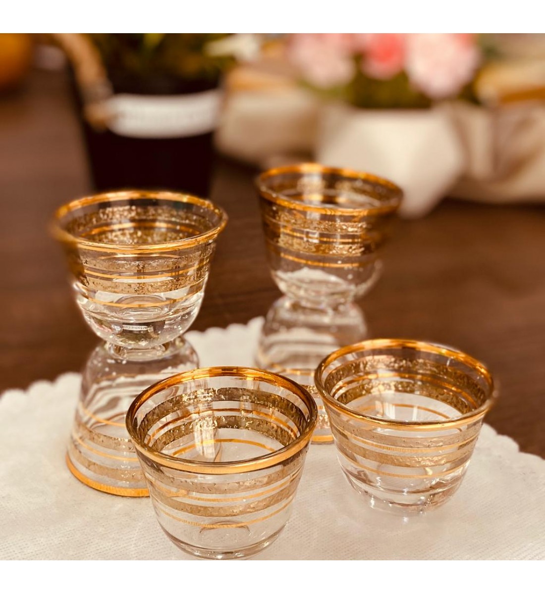 Golden cups decorated set