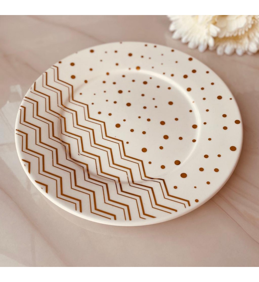 صحن سراميك منقوش 