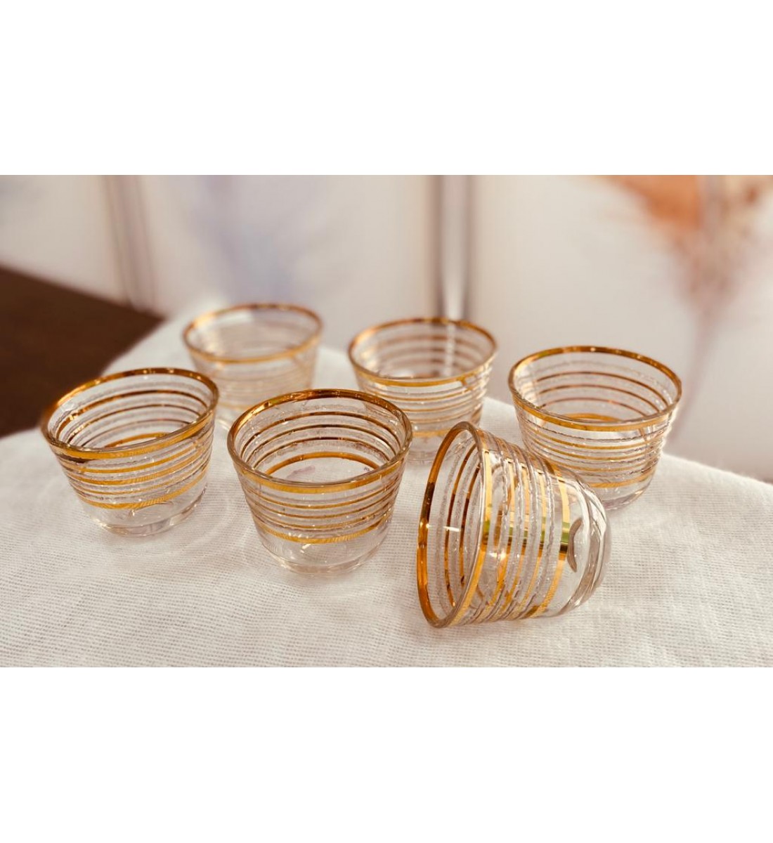 Golden cups decorated set