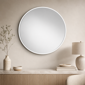 مراية حائط بأطار أبيض
مقاس 70 × 70 سم