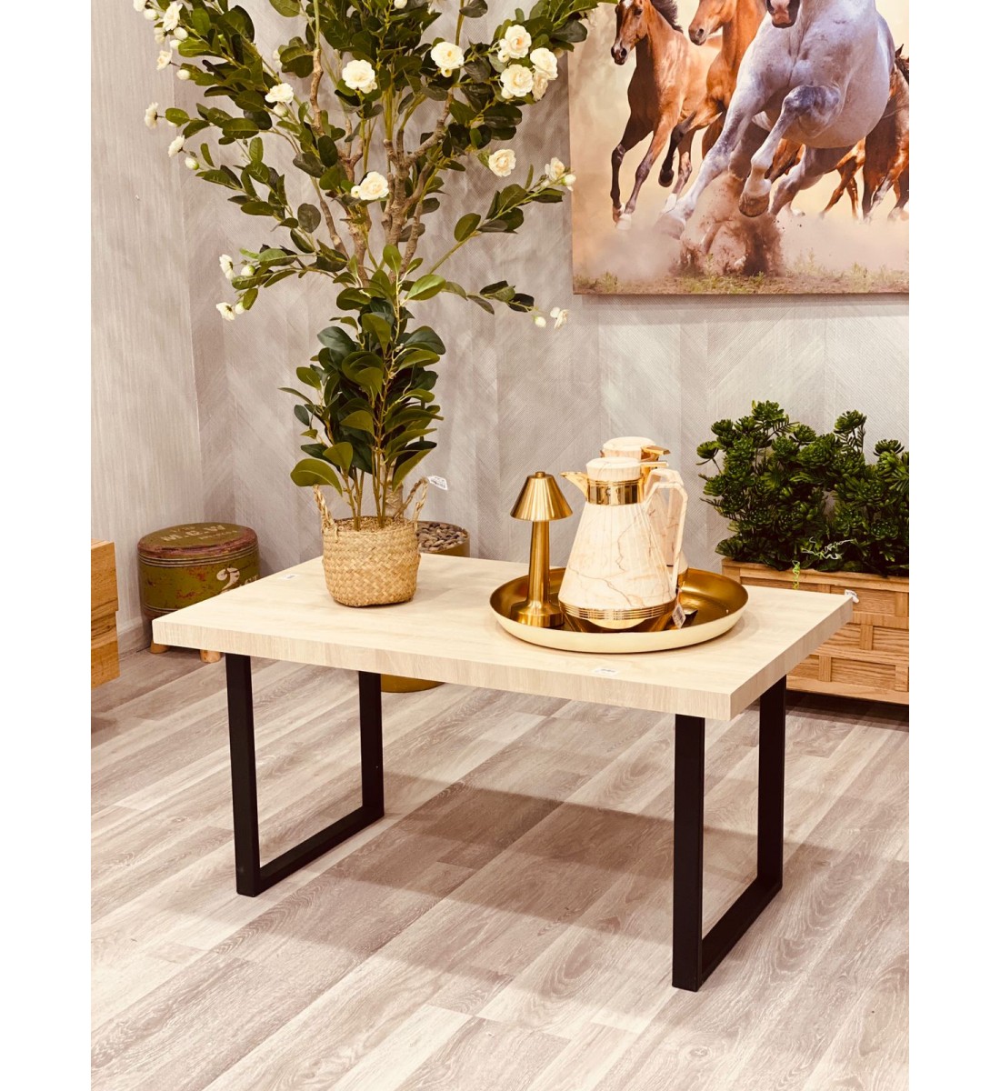 Single wood serving table size 100.58.51cm