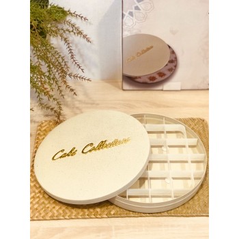 صينية بسبوسة او كنافة مقسمه مربعات بغطاء 27 سم 