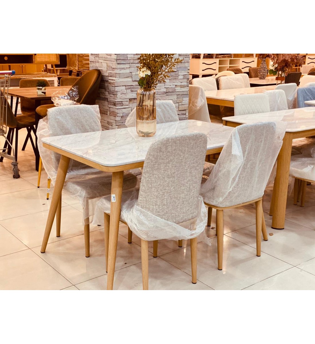Dining table 4 chairs marble