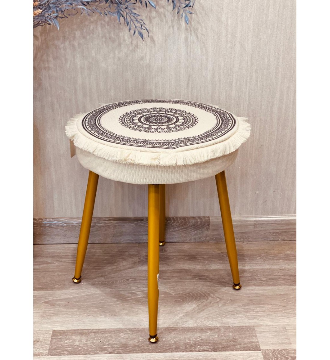 Fabric round chair with iron legs 40 * 45 cm
