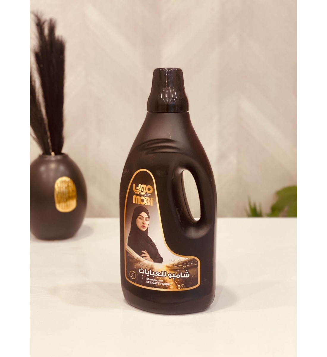 شامبو عبابات ، من موبي 2 لتر  ، حماية الالوان ،ورائحه عطره