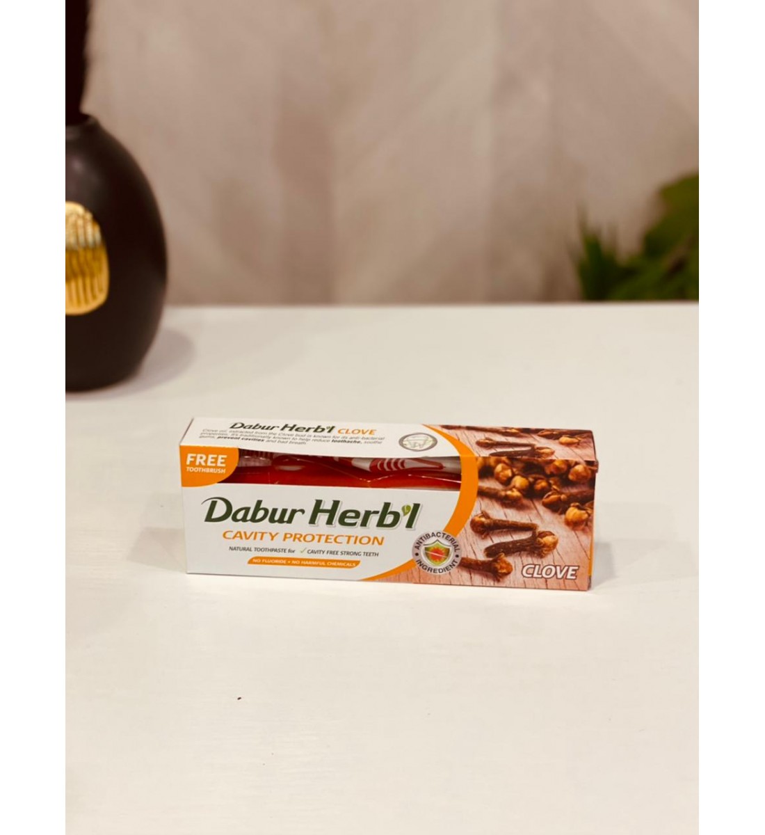 طقم معجون  وفرشات اسنان 150جرام