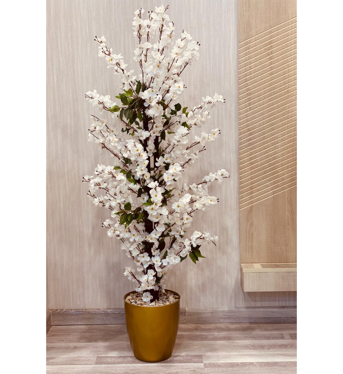 شجر بمركن تزيين صناعي ابيض 155سم