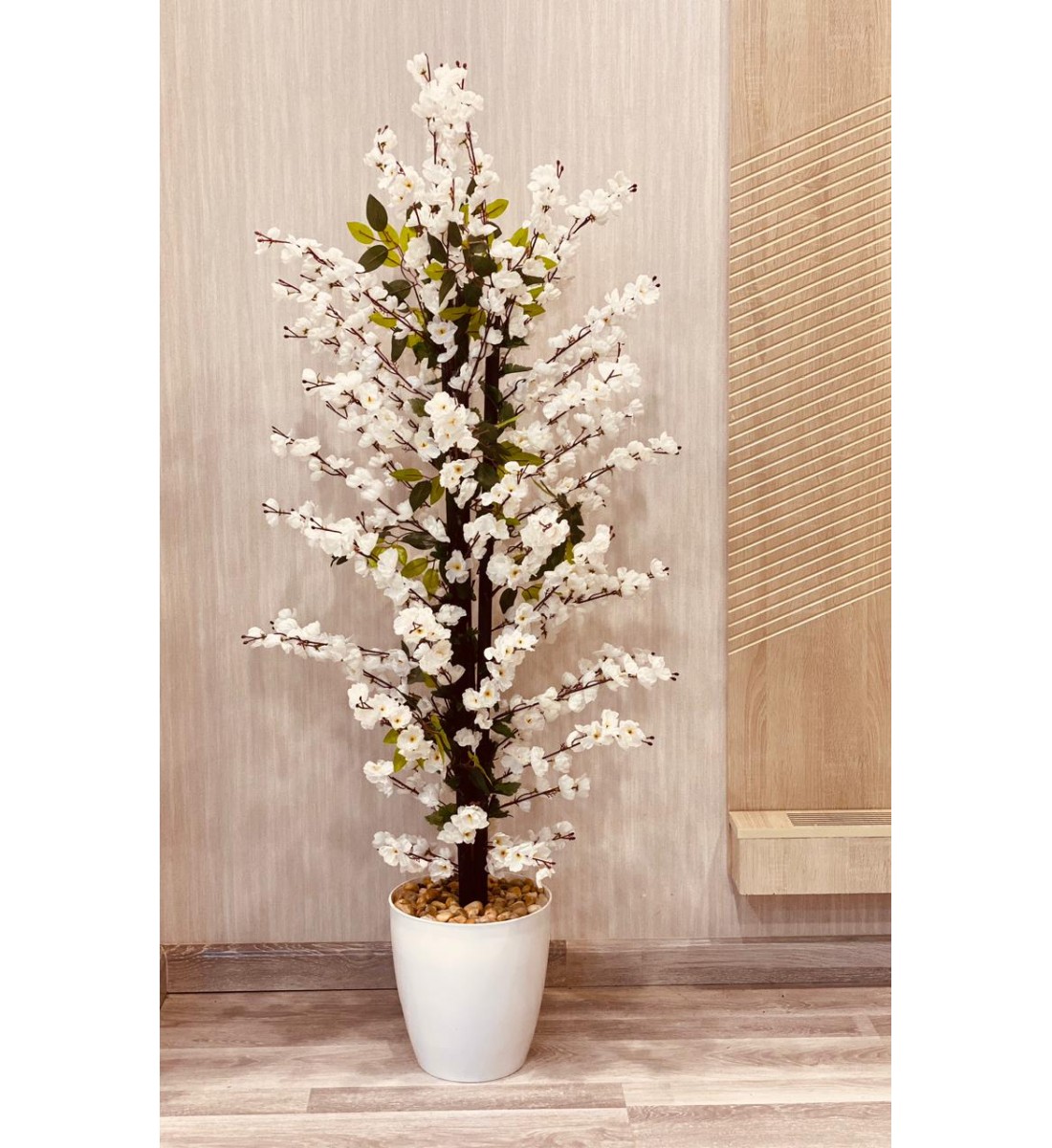 شجر بمركن تزيين صناعي ابيض 155سم