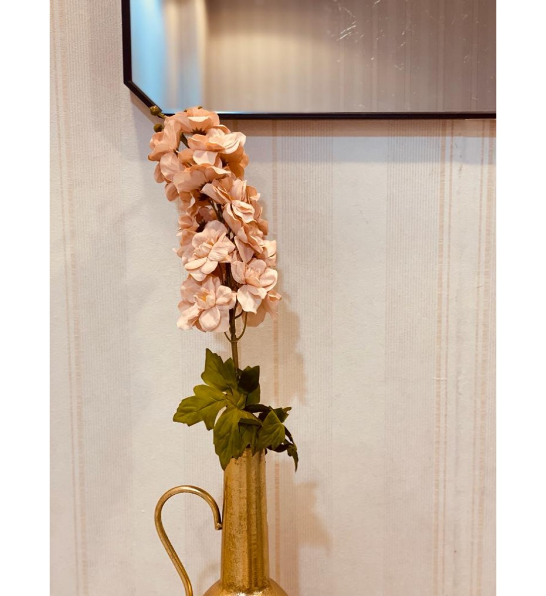 Artificial rose arrangement of 80 cm