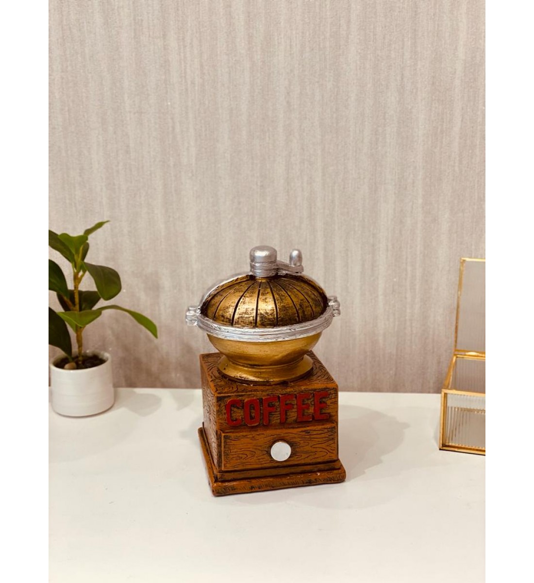 تحفة مجسم ديكور صندوق 20 سم تحفة مجسم ديكور صندوق 20 سم