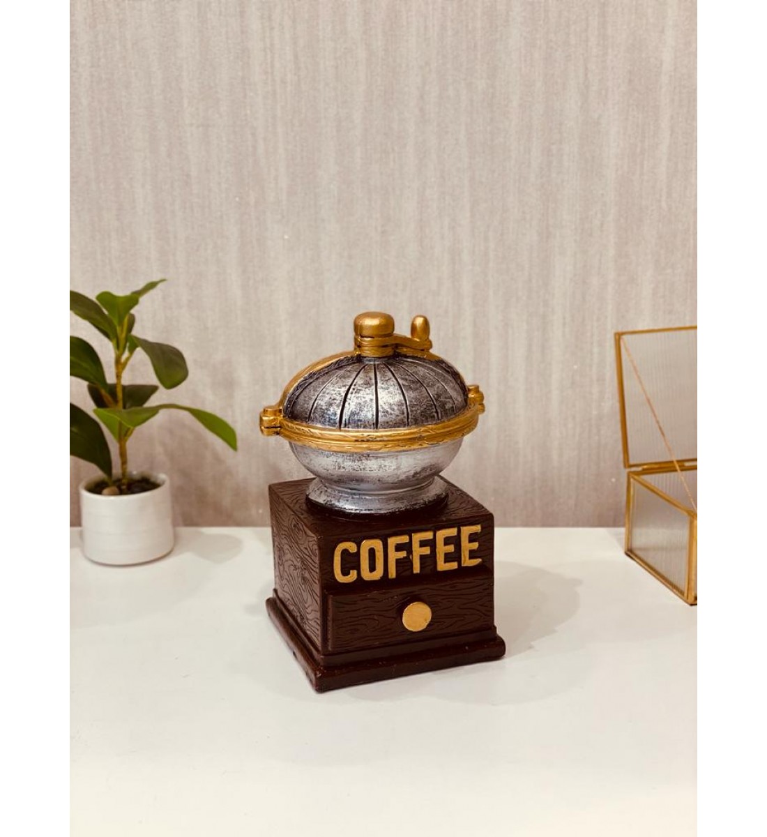 تحفة مجسم ديكور صندوق 20 سم