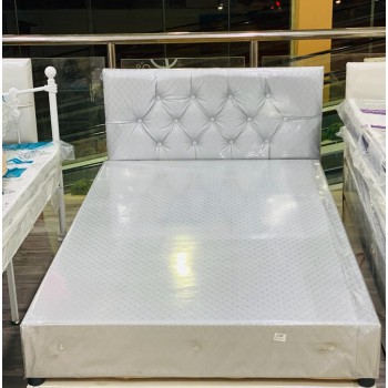 سرير خشبي بوكس ملبس قماش لون رصاصي نفر ونص 190*120*26 سم