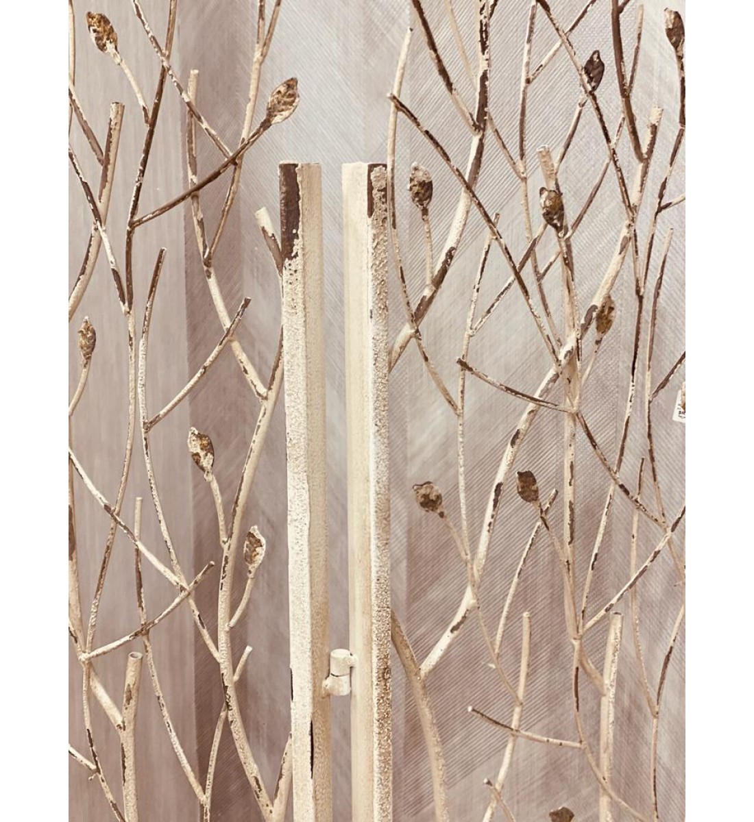 Wall partition, rustic iron decor, size 125 * 3 * 173 cm