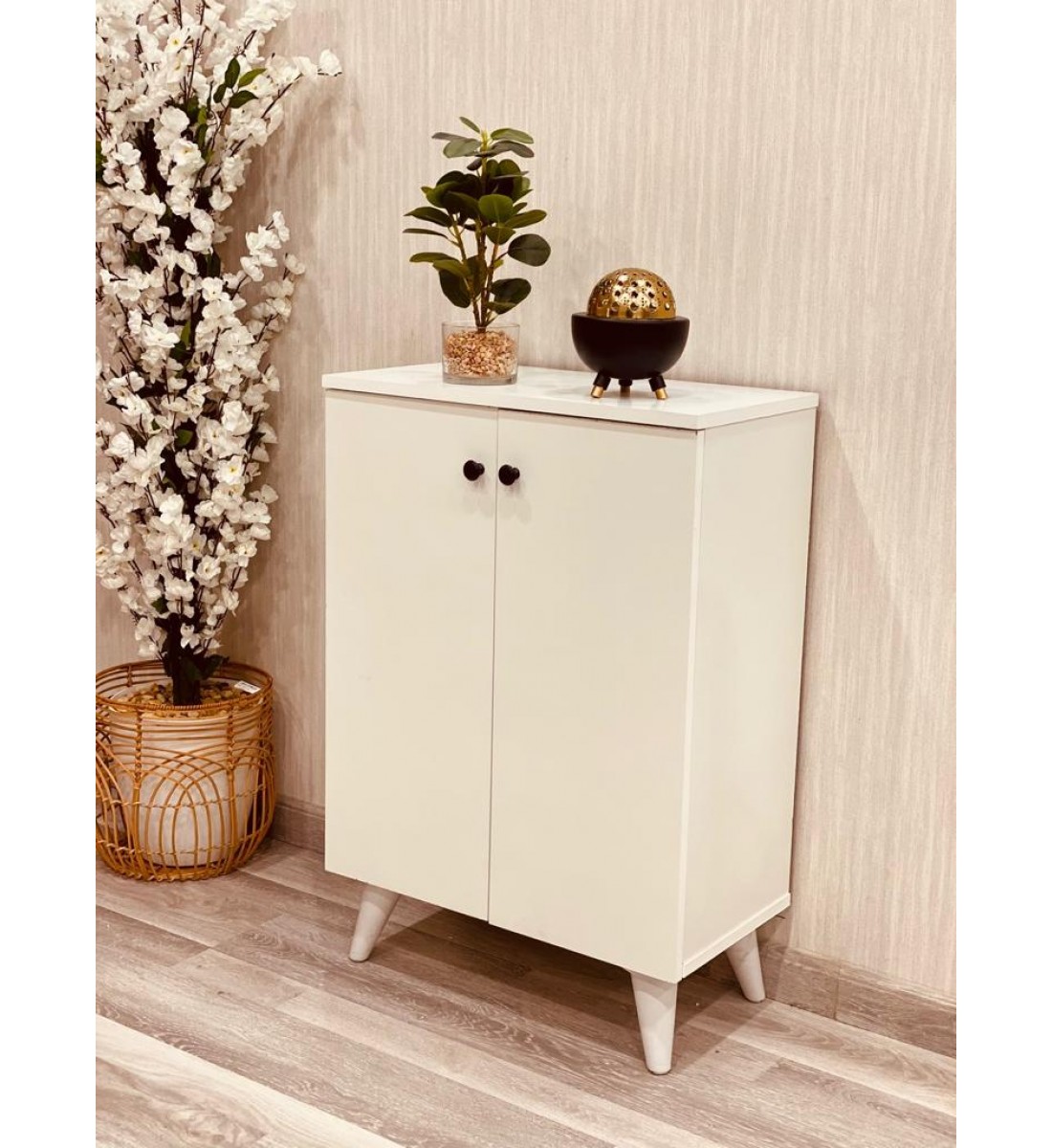 دولاب احذية خشب 2 باب ابيض سادة مقاس 60 * 31 * 80 سم دولاب احذية خشب 2 باب ابيض سادة مقاس 60 * 31 * 80 سم