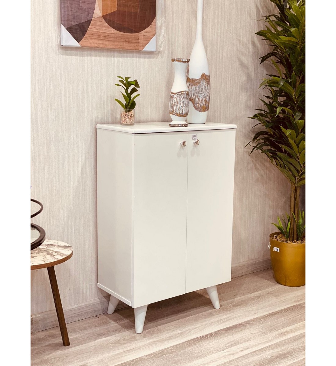 جزامة خشبي ابيض سادة 2باب  (60*32*95)سم