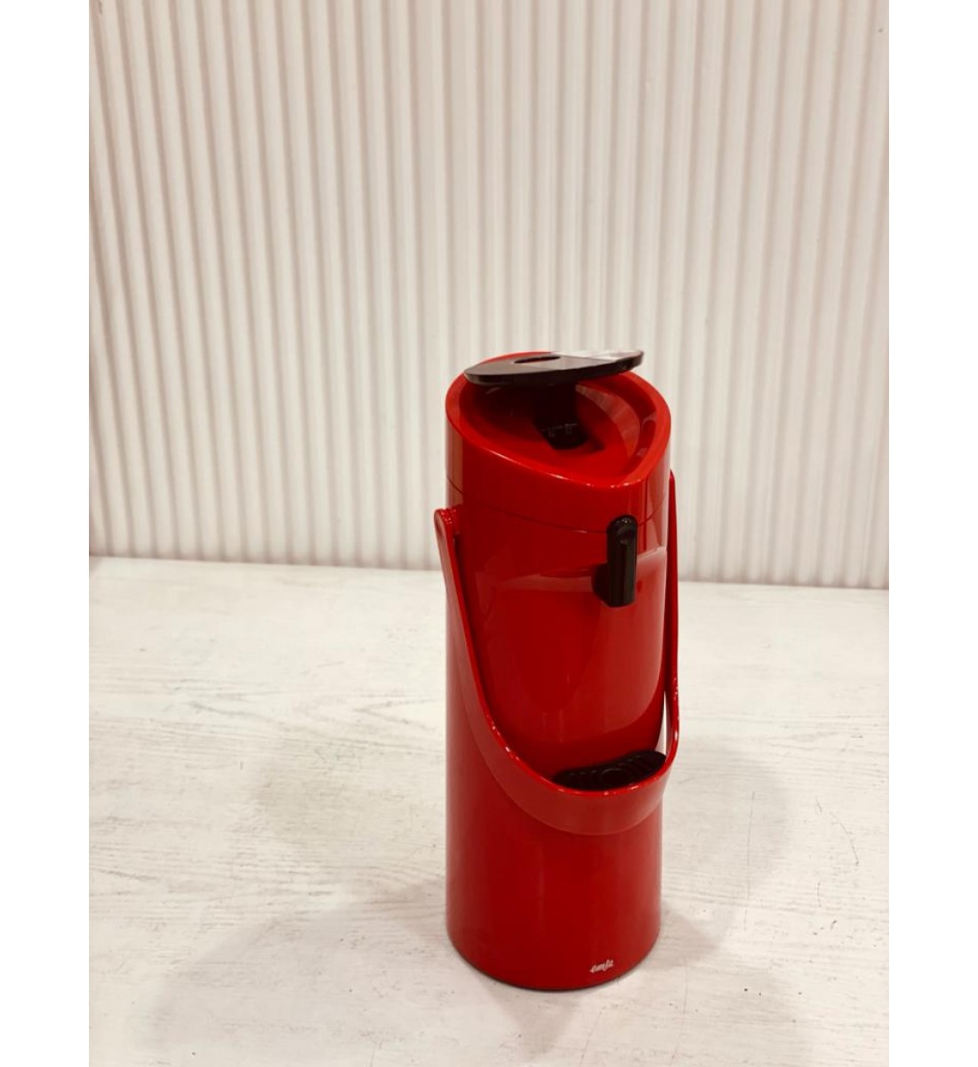 ابريق حراري معزول مصنوع من الستانلس ستيل بسعة 1.9 لتر، 17×16.5×39 سم، لون احمر