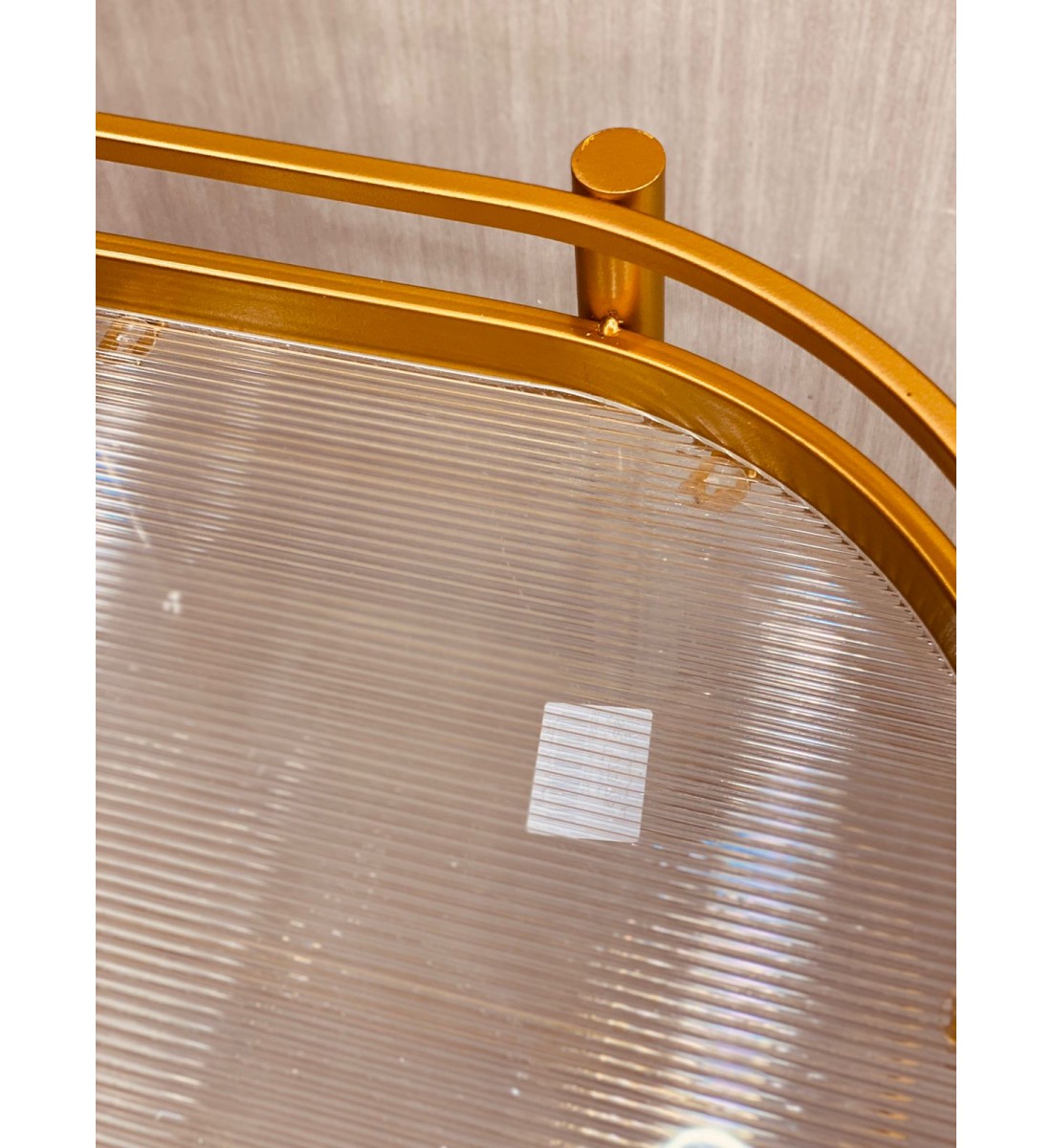 عربية تقديم اكريلك خامة ثقيلة 2 دور بكفرات سهلة الحركة