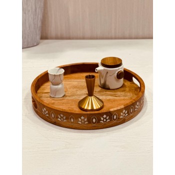 طوفرية تقديم خشبي دائري بني بنقشة - شكل هندي30سم 