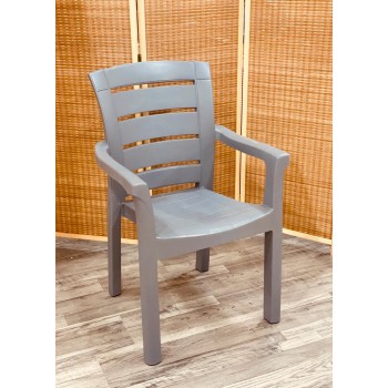 كرسي بلاستيك بتكاية خامة ثقيلة كرسي بلاستيك بتكاية خامة ثقيلة