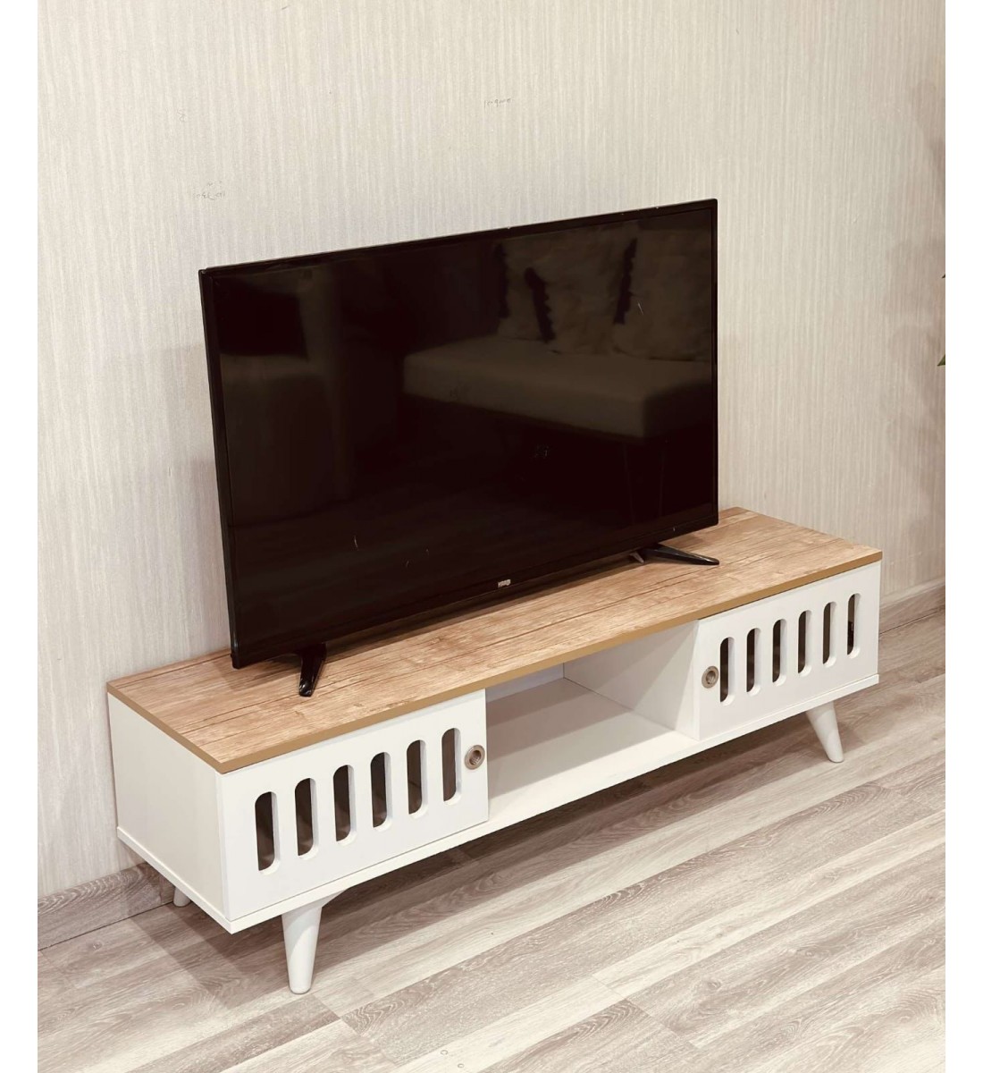 طاولة بلازما خشبي طبيعي - ابيض بسطح خشبي (145*40*43)سم