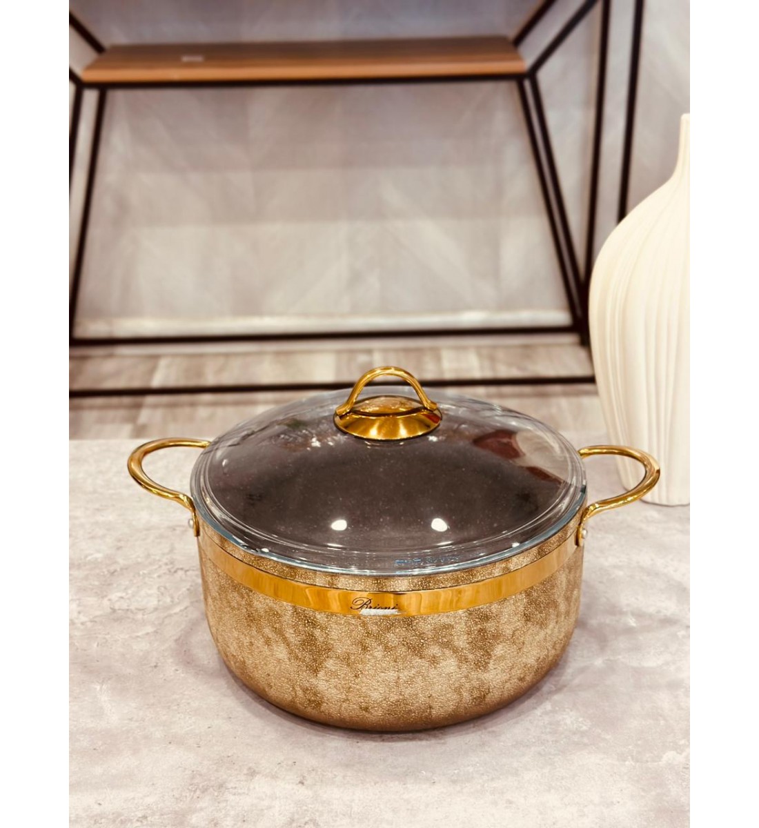 Aluminum pot with gilded glass lid heavy material 28cm