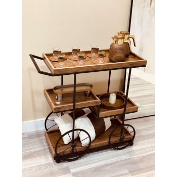 عربية تقديم 4 دور بكفرات سهلة الحركة