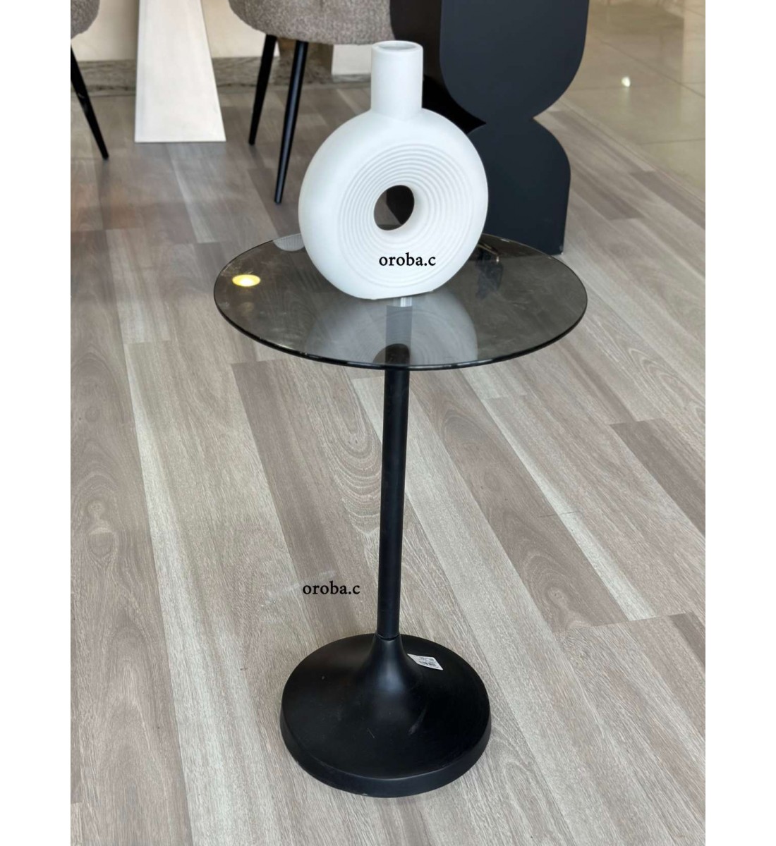 طاولة خدمة زجاج عمود حديد اسود 35*35*55 سم 