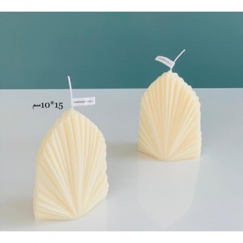 شمعة معطرة برائحة منعشة فواحة