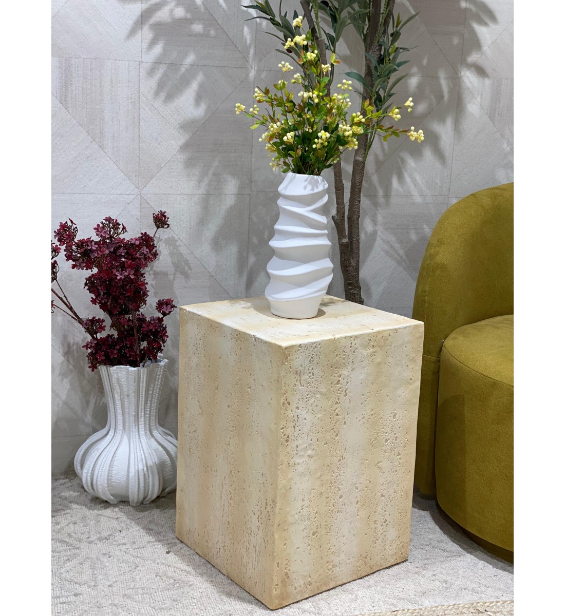 A square table, an alternative to marble, with a distinctive geometric design, 40 x 40 x 40 cm