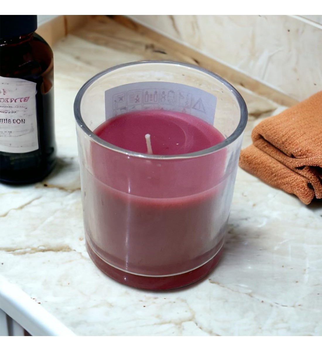 شمع بكاسه معطر منزلي بالرمان والتوت  8×7.5×7.5سم