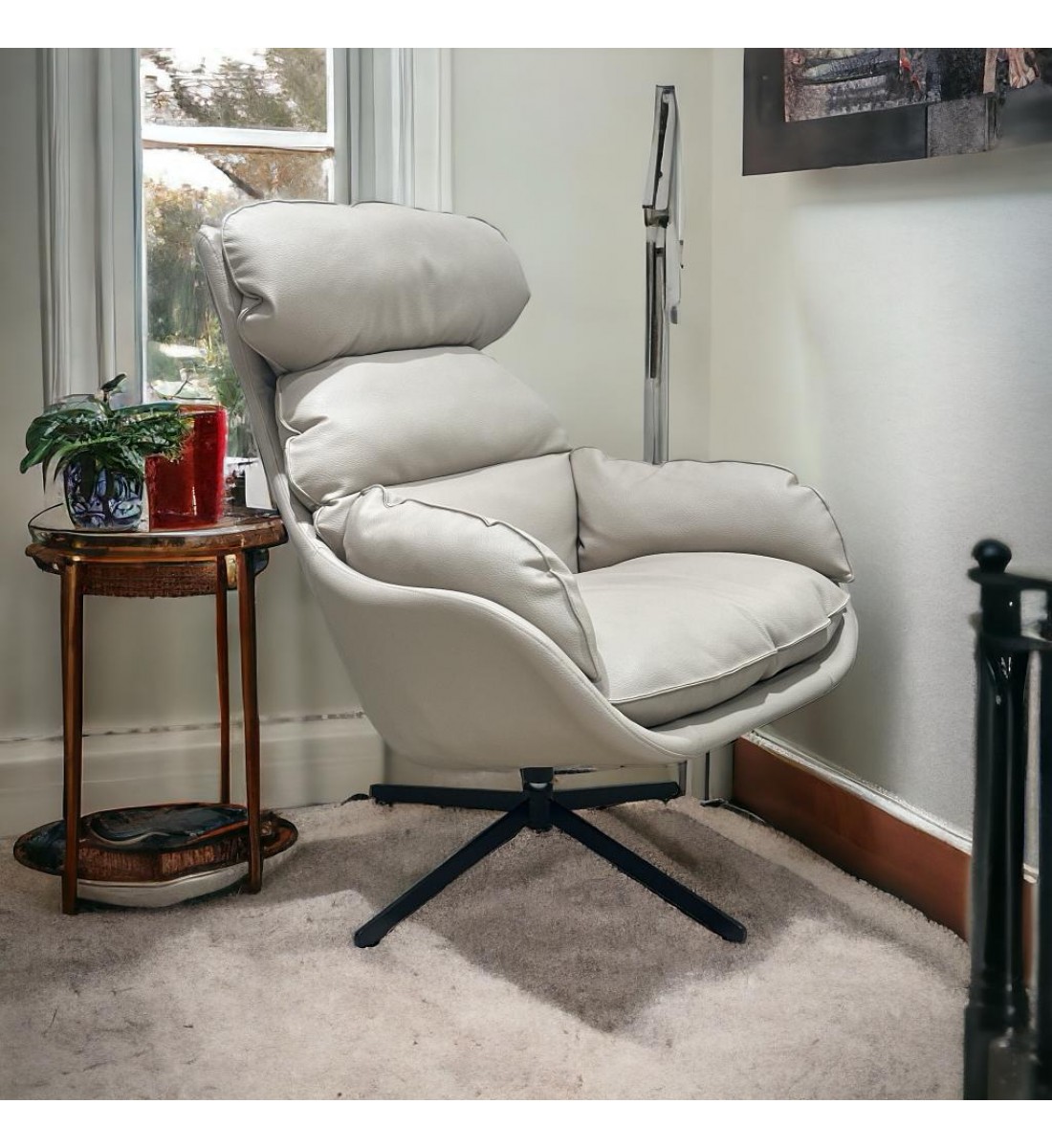 كرسي صالة دوار مريح تصمصم ملكي جلد لون بيج كرسي صالة دوار مريح تصمصم ملكي جلد لون بيج