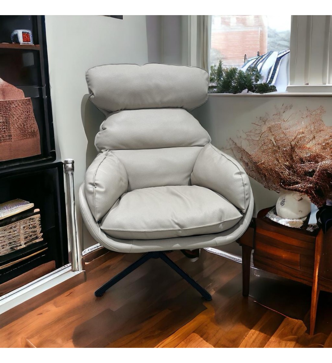 كرسي صالة دوار مريح تصمصم ملكي جلد لون بيج كرسي صالة دوار مريح تصمصم ملكي جلد لون بيج