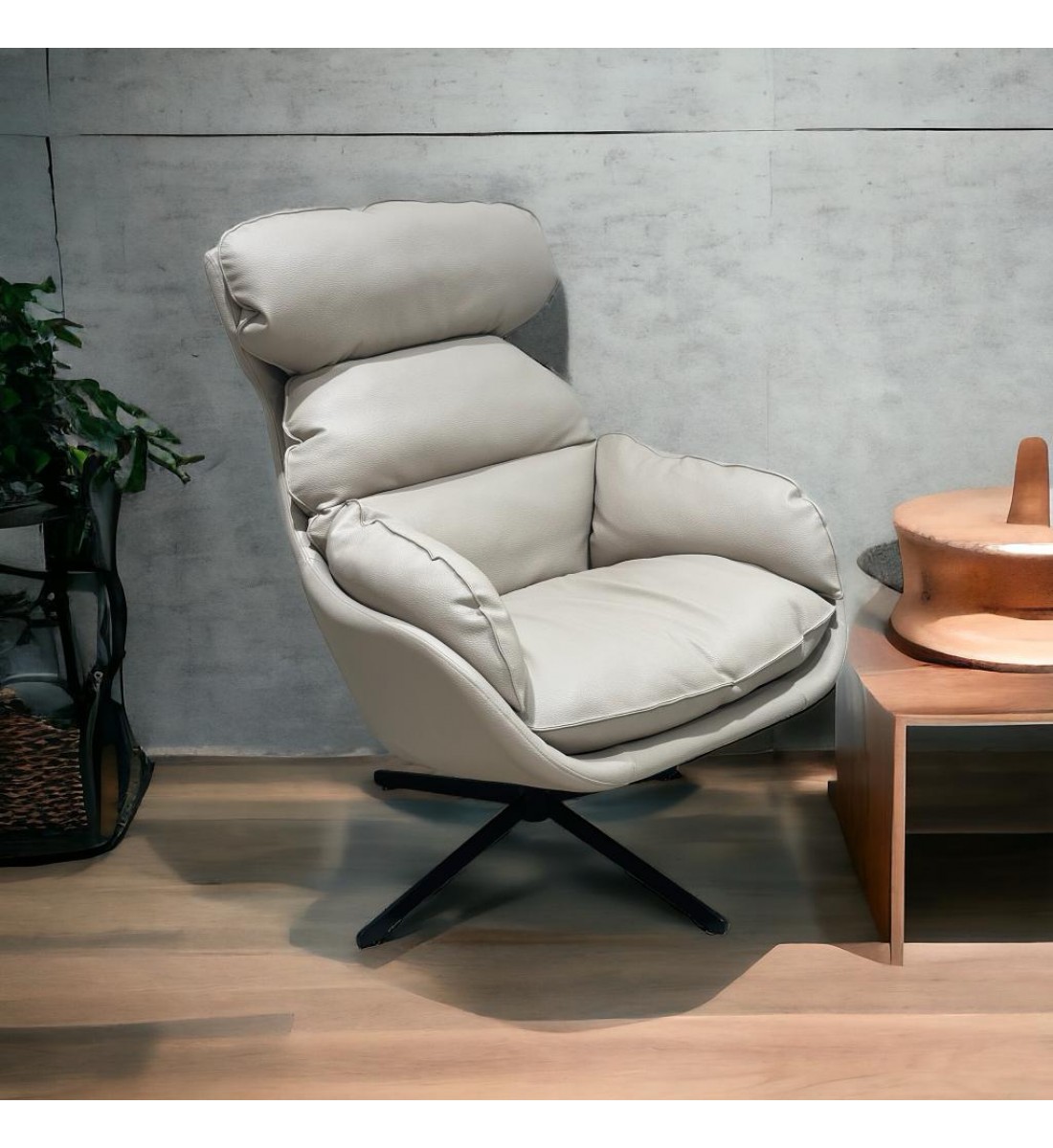 كرسي صالة دوار مريح تصمصم ملكي جلد لون بيج كرسي صالة دوار مريح تصمصم ملكي جلد لون بيج