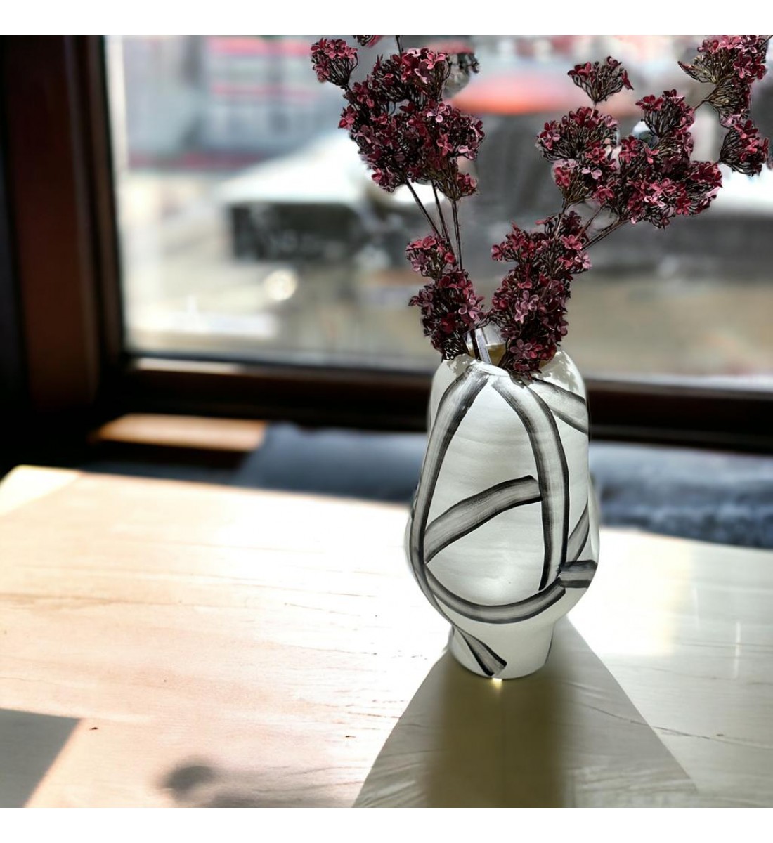 Elegant European style home vase10×10×39cm