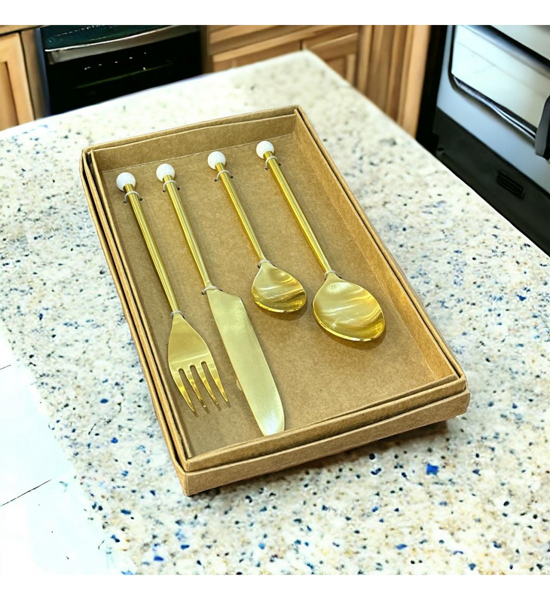 Silver tableware set two spoons, fork and stainless steel knife 4 pieces of gold 