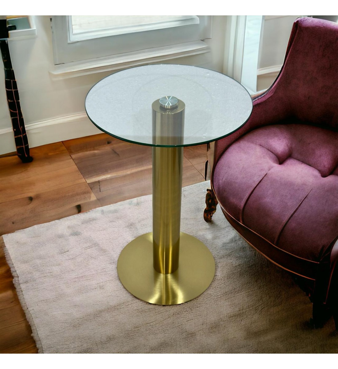 طاولة جانبية بسطح زجاج قاعده عمود   ذهبي  56×39×39سم
