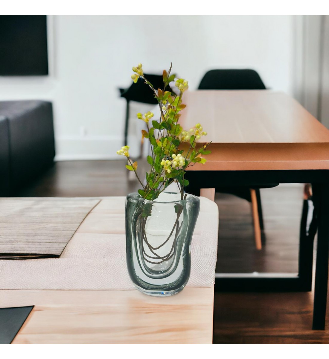 مزهرية زجاج عضوية من كوبي رمادي ازرق 20×14×8سم مزهرية زجاج عضوية من كوبي رمادي ازرق 20×14×8سم