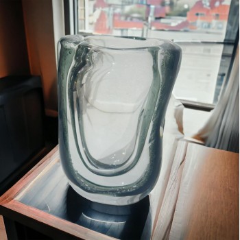   مزهرية زجاج عضوية من كوبي رمادي ازرق 20×14×8سم