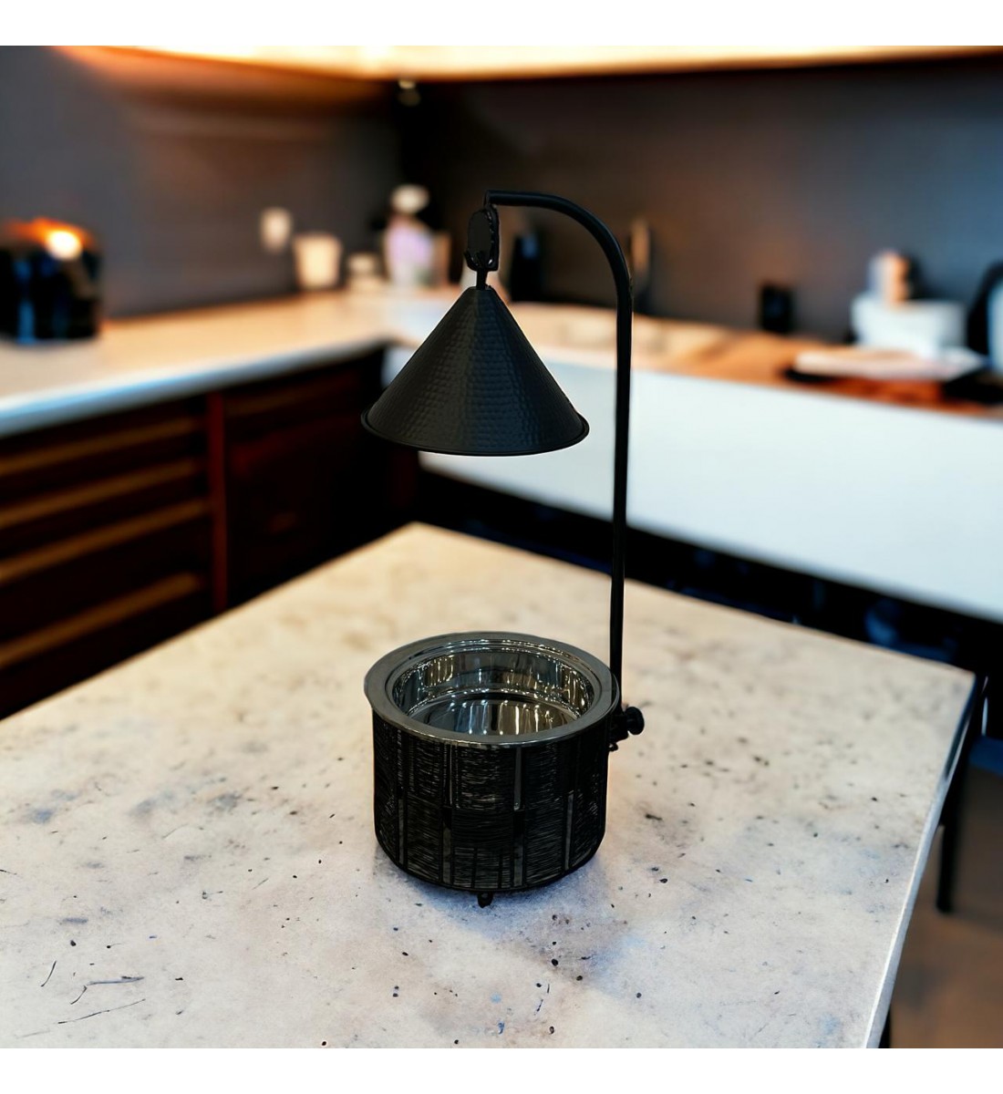 Indian buffet heater, black and silver, 1.5 liters
