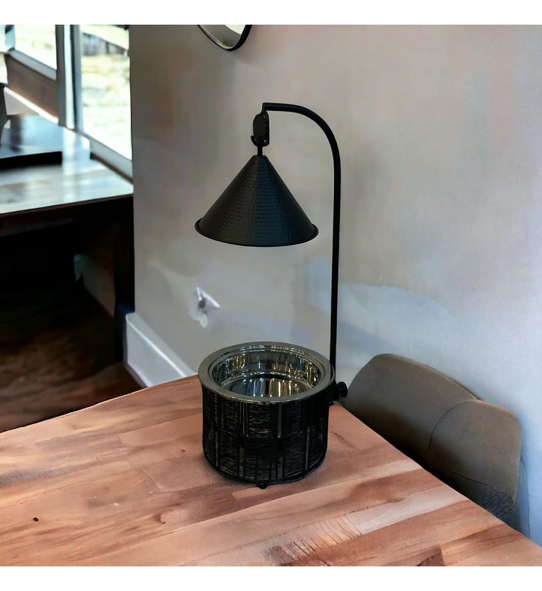 Indian buffet heater, black and silver, 1.5 liters