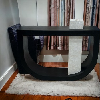 طاولة مدخل كونسول خشب  لون أسود مع بيت  للمبخرة لون بيج