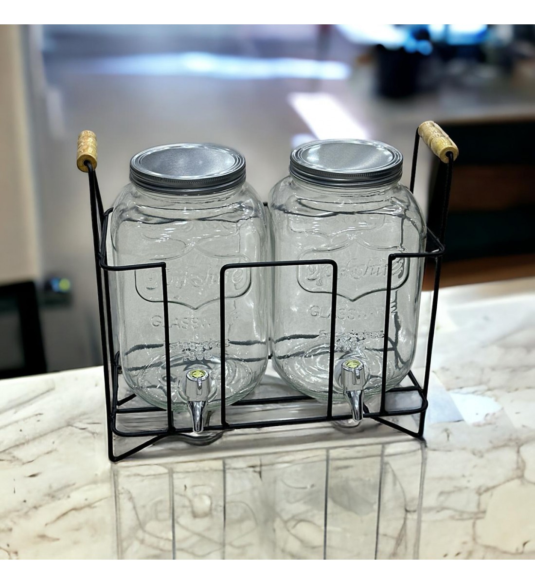 موزع مشروبات زجاج بحامل معدني