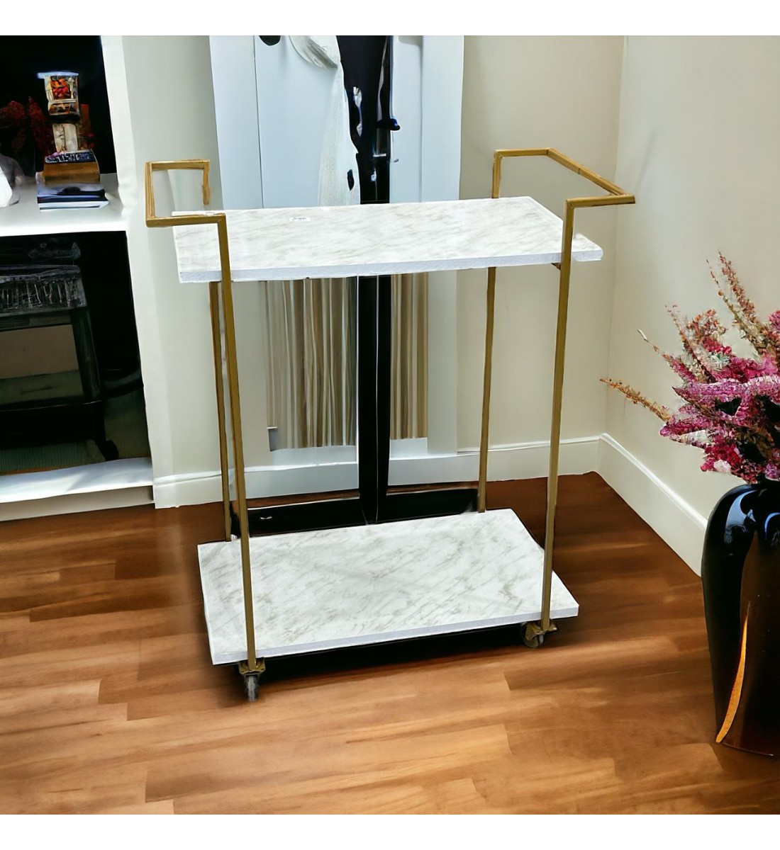عربة تقديم لون ذهبي دورين سطح خشب لون ابيض شبيه الرخام عربة تقديم لون ذهبي دورين سطح خشب لون ابيض شبيه الرخام