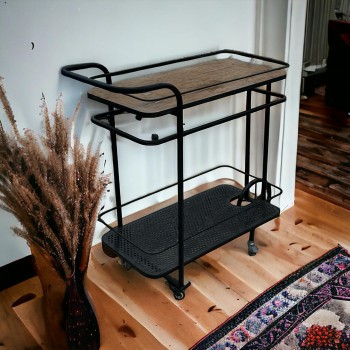 عربة تقديم لون اسود دورين  سطح خشب لون بني 