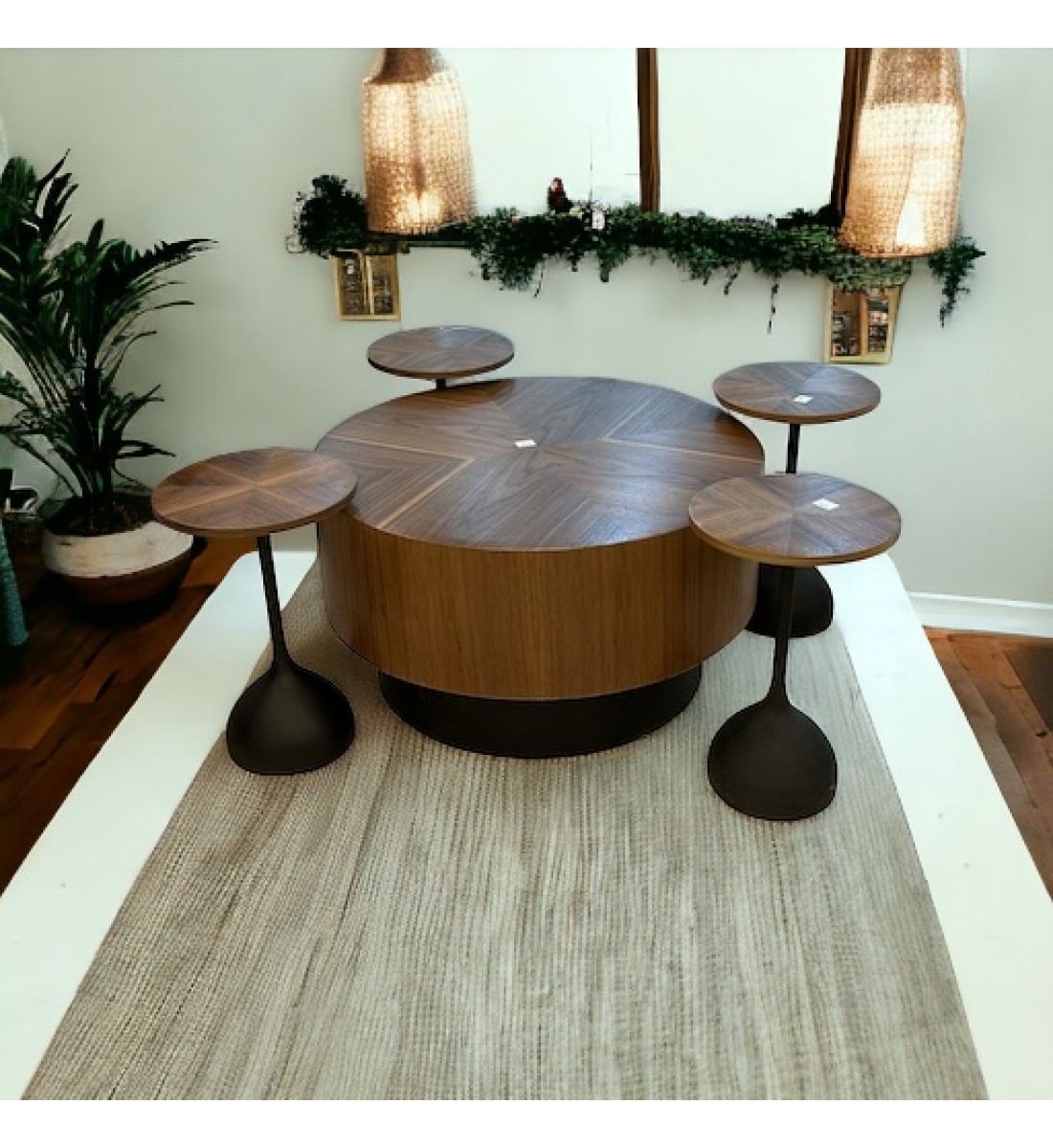 طقم طاولات قهوة مدرين قشور الجوز 5قطع طقم طاولات قهوة مدرين قشور الجوز 5قطع