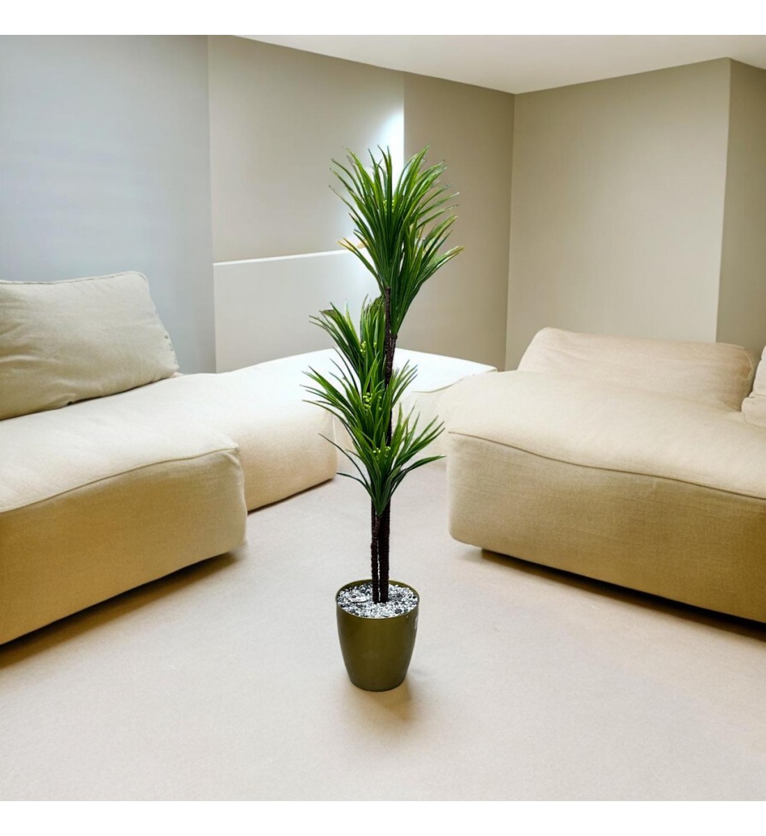 A tree decorating a golden corner, 160 cm